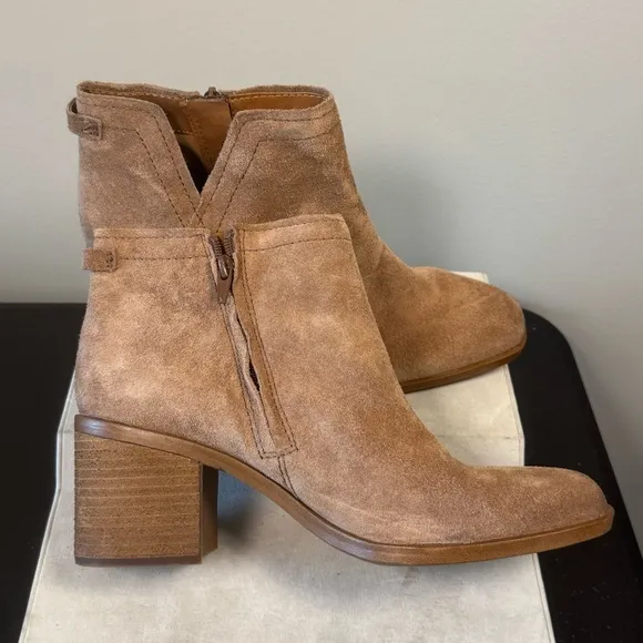 ZODIAC Women's Larsen Ankle Boot, size 11, brown suede, NWOT